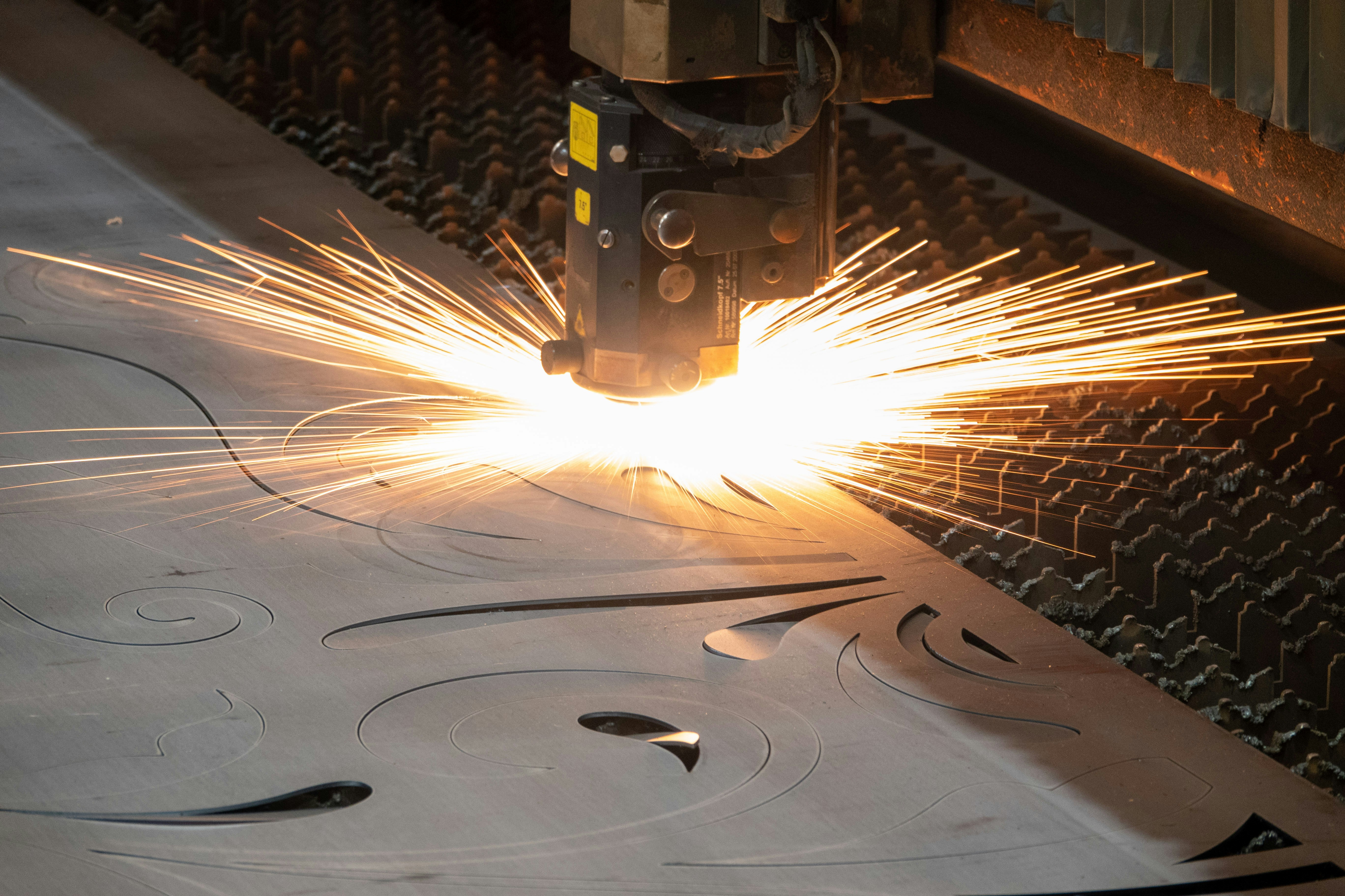 Corte CNC y Plegado